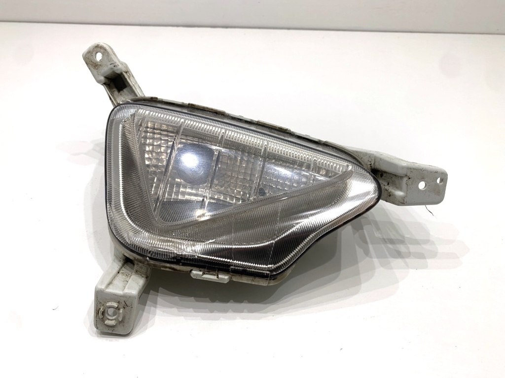 [STARK-861491] Faro delantero derecho halógeno HYUNDAI i20 III (BC3, BI3) 2020-2022