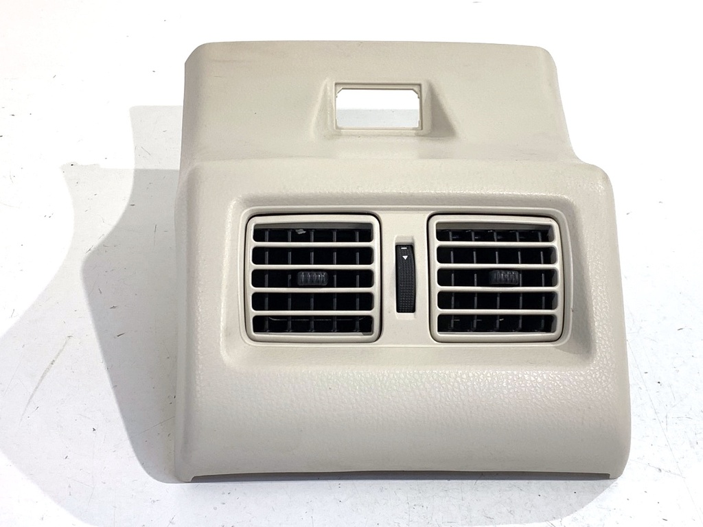 [STARK-899598] Rejilla de ventilación trasera Toyota Camry (_V7_, _VA7_, _VH7_) 2017-2022