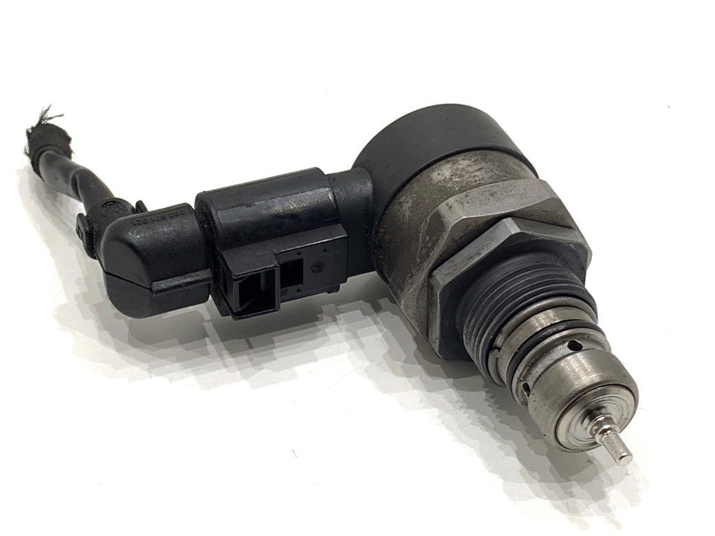 [STARK-905437] Regulador de presión de combustible Skoda Superb II Kombi 2.0 TDI 103 kW