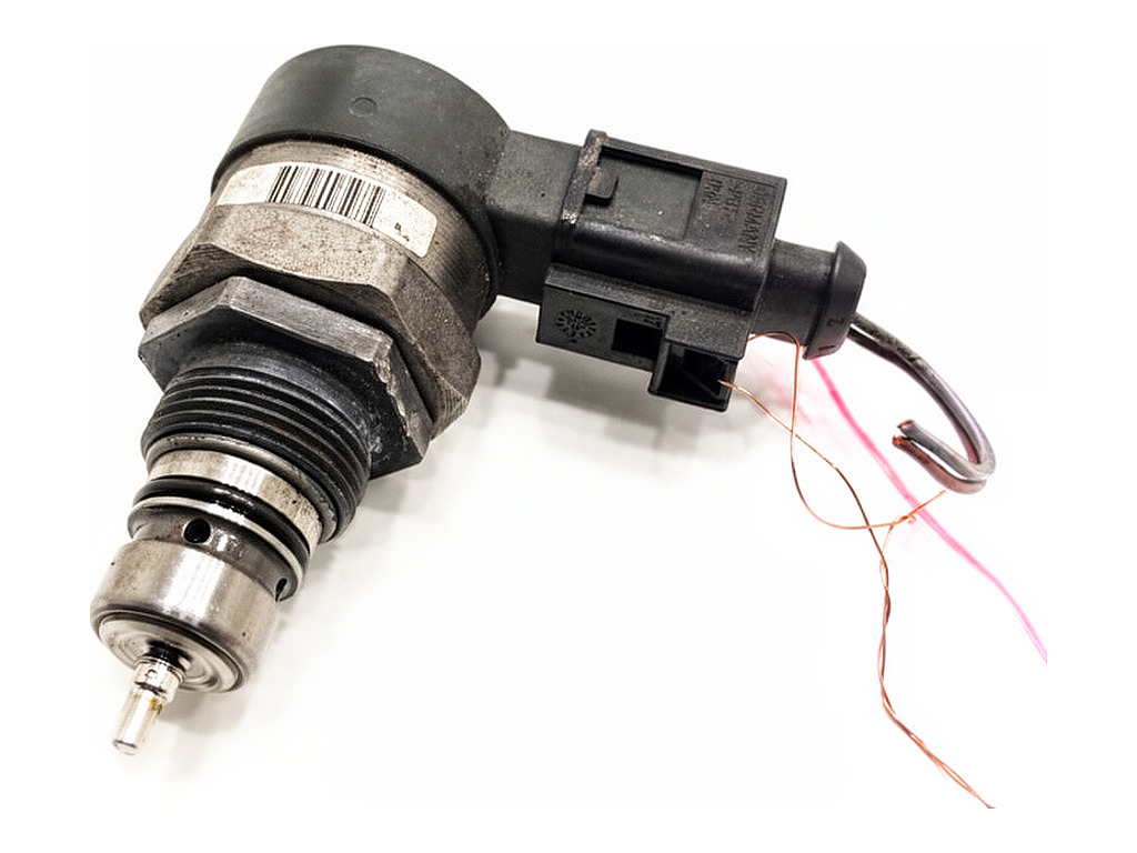 [STARK-927784] Sensor de presión de combustible Audi A4 B8 Avant (8K5) 2.0 TDI 105 kW 2008-2015