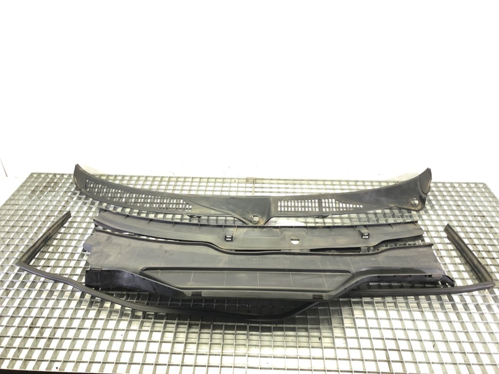 [STARK-569853] Subchasis Audi A6 C4 (4A2) 1994-1997 2.6 quattro