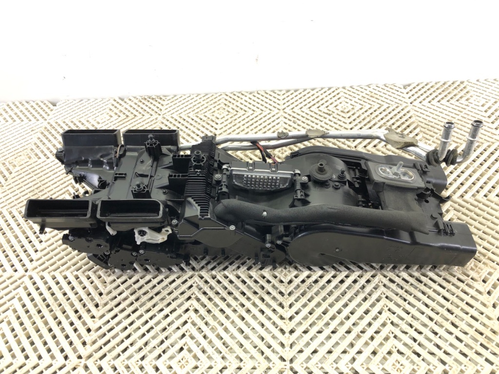 [STARK-682873] Radiador de calefacción AUDI A8 D5 (4N2, 4N8) 60 TFSI Mild Hybrid 460 CV 2018-2022