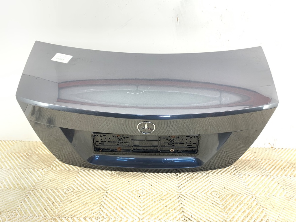 [STARK-718985] Portón trasero Mercedes-Benz Clase C (W204) 2007-2015