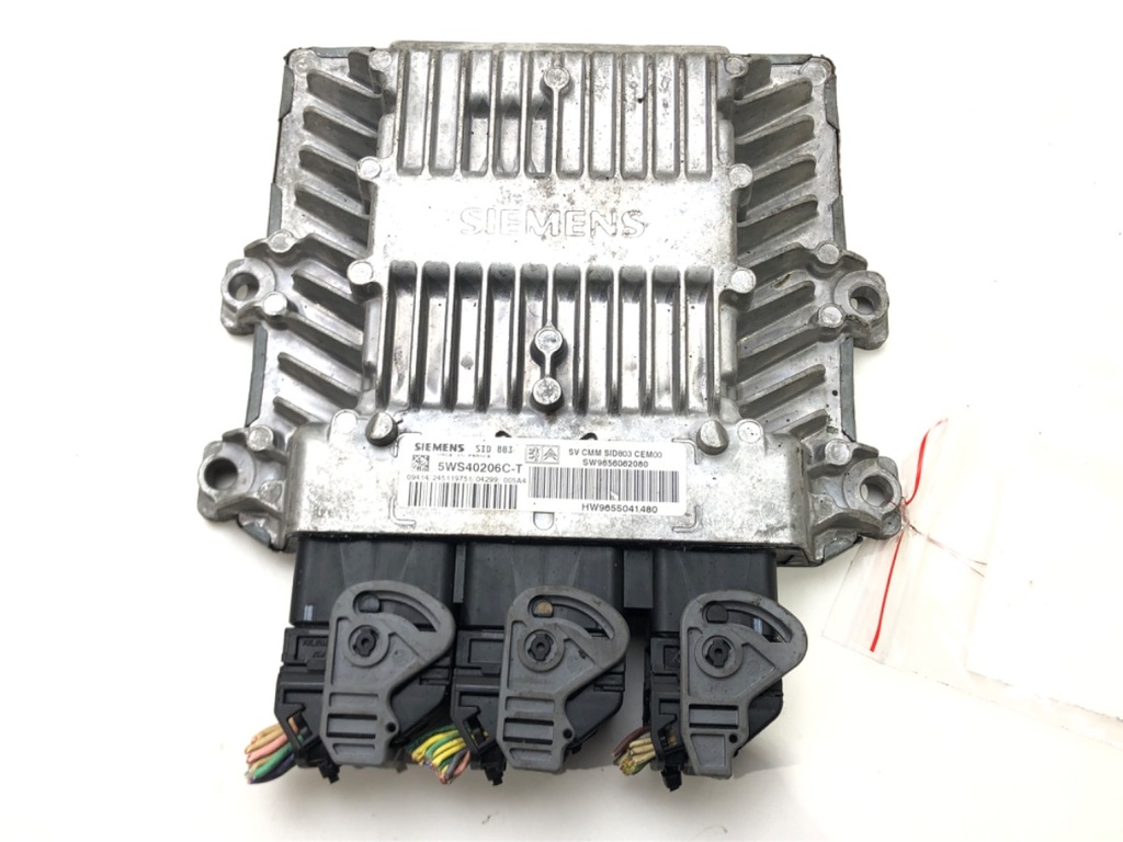 [STARK-472886] Unidad de control del motor PEUGEOT 407 SW 2.0 HDi 93 kW 5WS40206C-T
