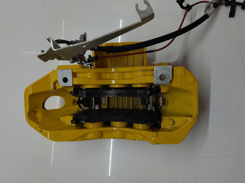 [MTD-507459] Pinza de freno delantera derecha Ferrari 296 GTS