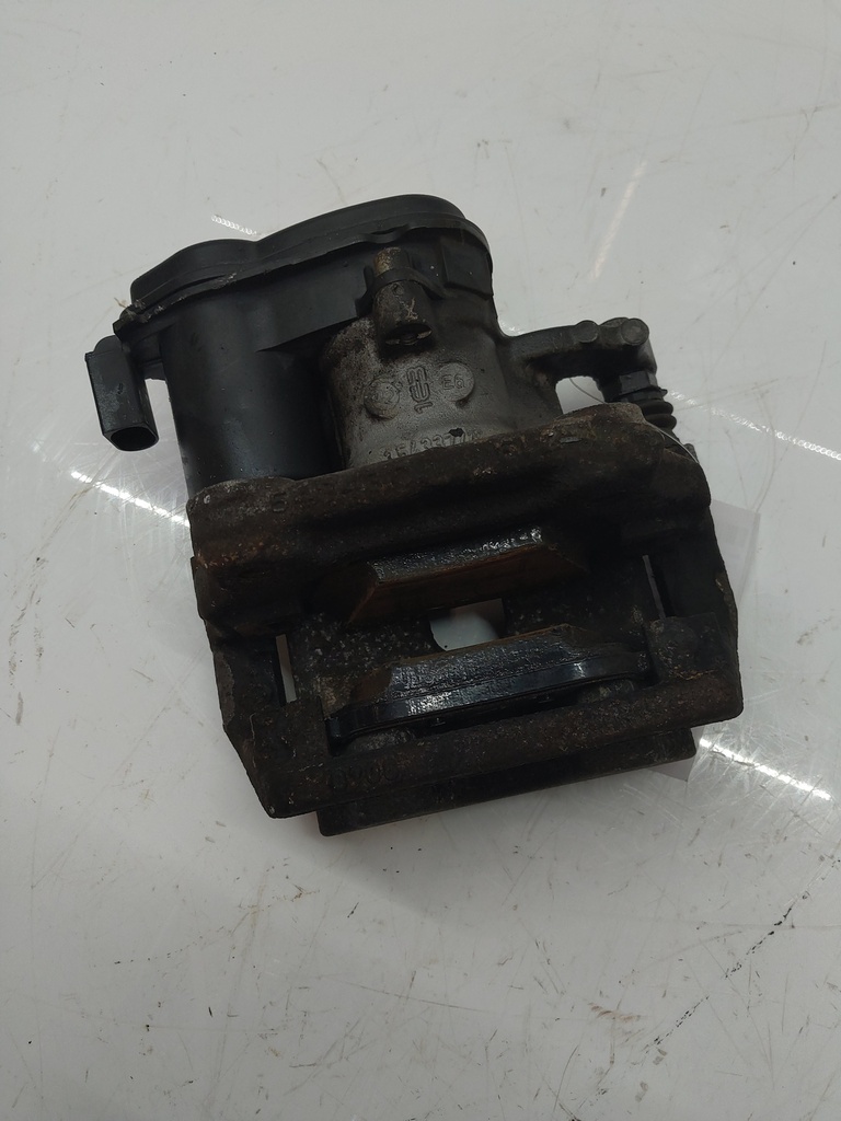 [MTD-502232] Pinza de freno Mercedes Clase E W213 2.0 CDI E 220 d OM654.920 A0004237200