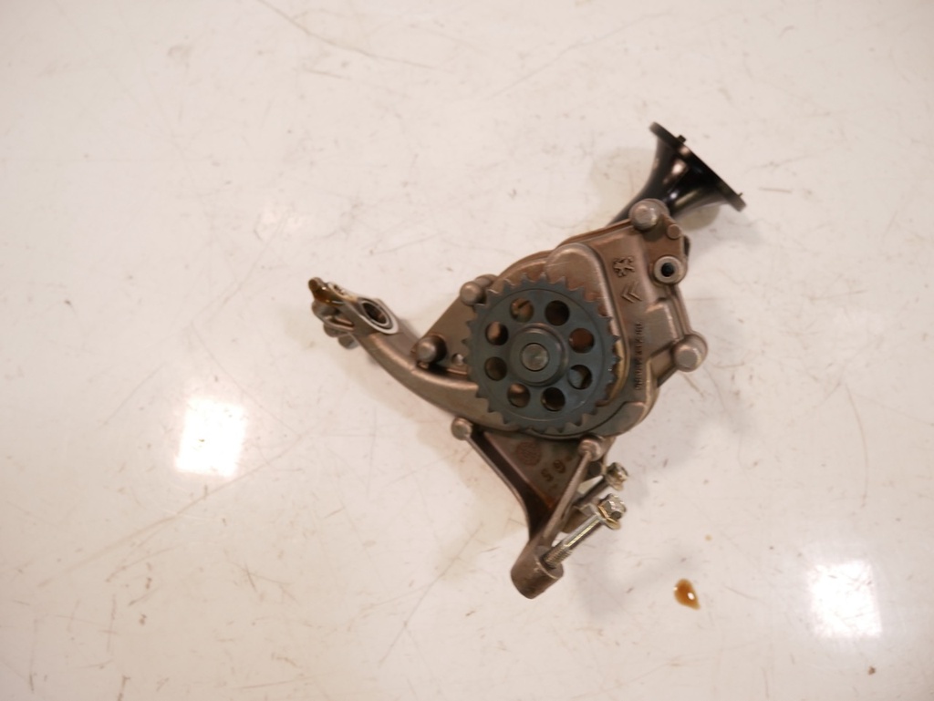 [MTD-446596] Bomba de aceite Citroën Peugeot C1 C3 C4 1.2 VTi HMZ EB2F HM01 9808231280