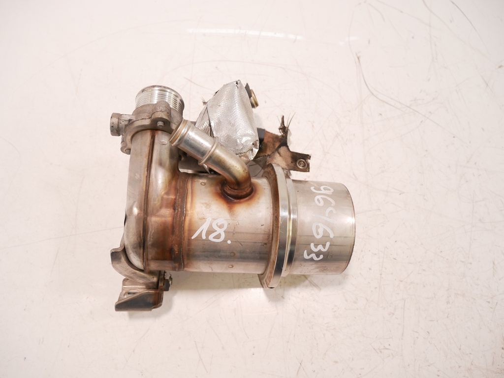 [MTD-385552] Refrigerador de gases de escape para Audi VW 2.0 TDI GTD DGC DGCA 04L131512BQ