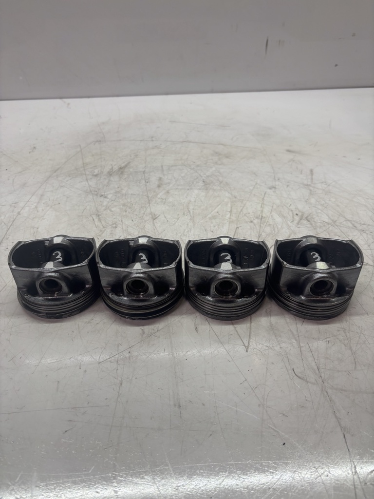 [MTD-464206] 4x Pistones para Audi Seat Skoda VW Karoq 1.4 TSI TFSI CZEA CZE 04E107065ET