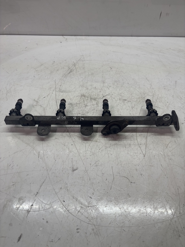 [MTD-467112] Riel inyector Nissan Titan A60 5.6 V8 VK56DE 17522-7S00A