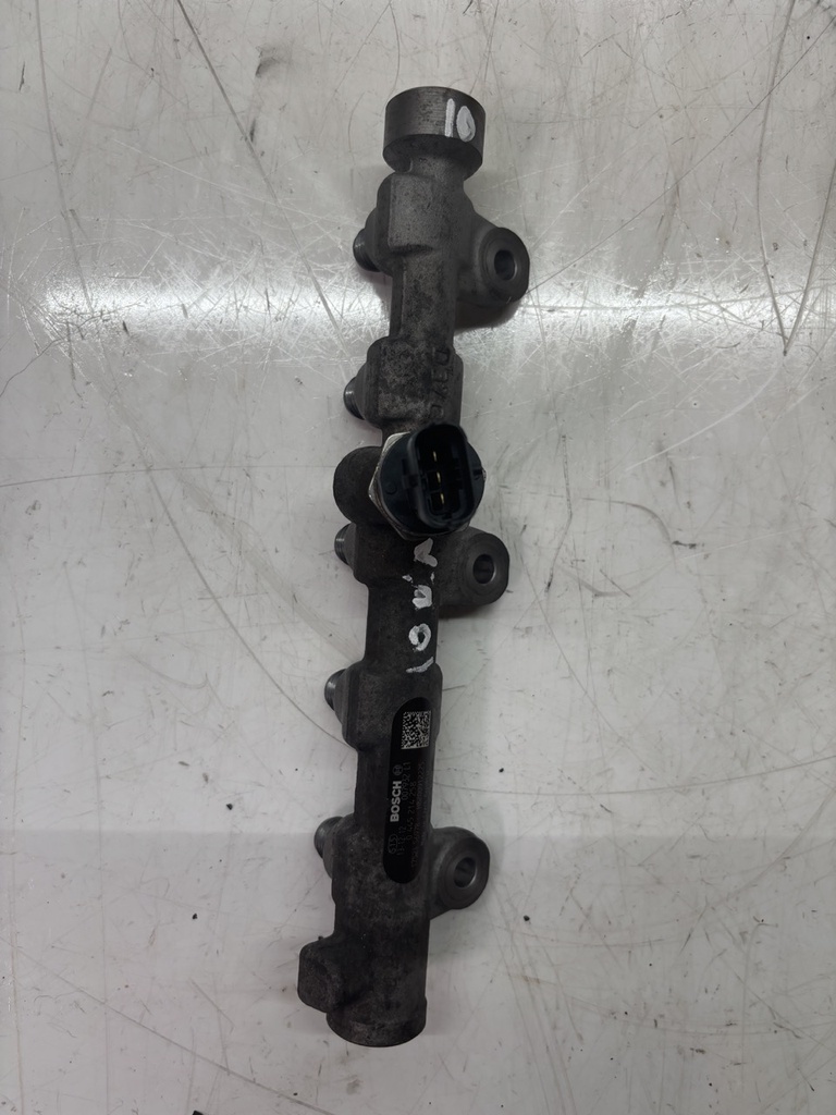 [MTD-467317] Tubo de carril Opel Vivaro A 2.0 CDTi M9R630 M9R LHM 175215697R