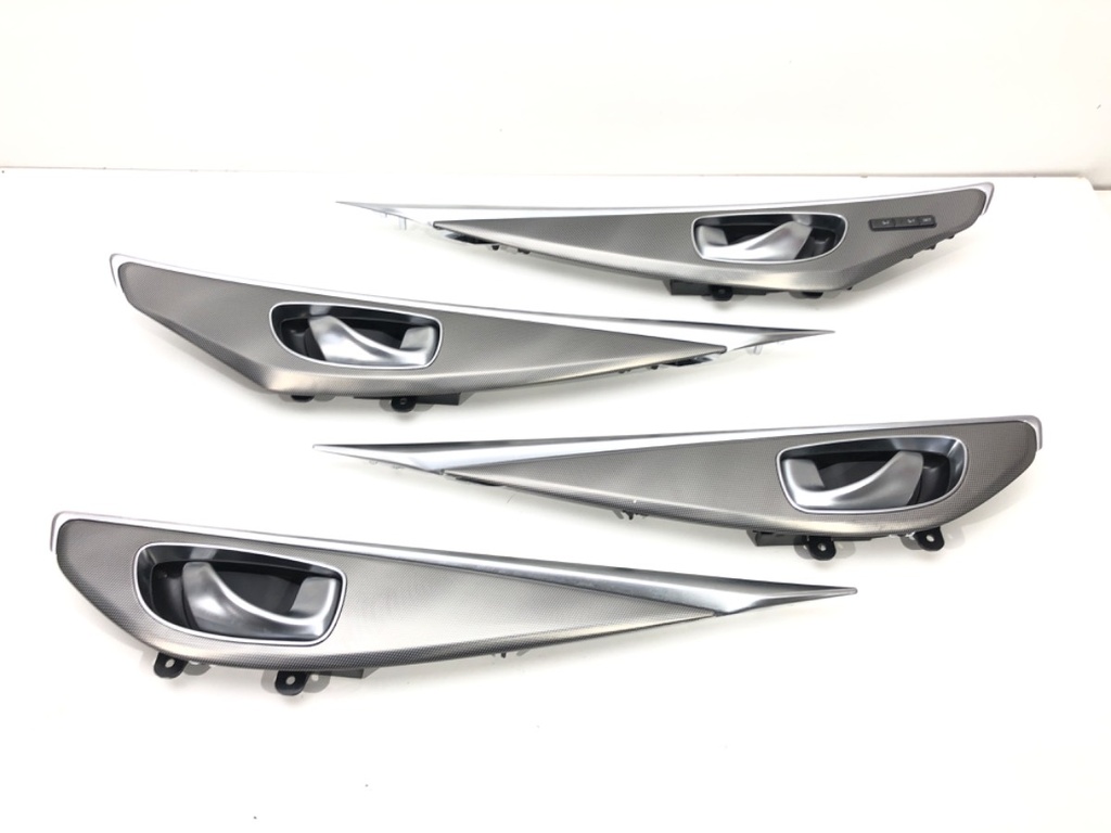 [STARK-536617] Moldura decorativa INFINITI Q50 2013-2022