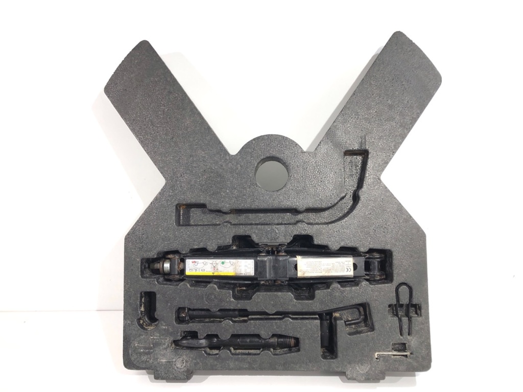 [STARK-776735] Kit de herramientas SEAT Leon ST (5F8) 2012-2022