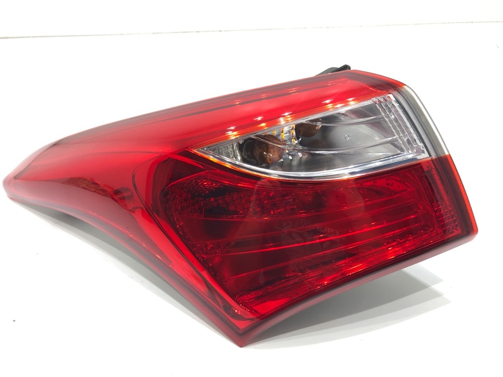 [STARK-743661] Piloto trasero izquierdo Hyundai i30 (GD) 2011-2016 | Diésel 1.4 CRDi