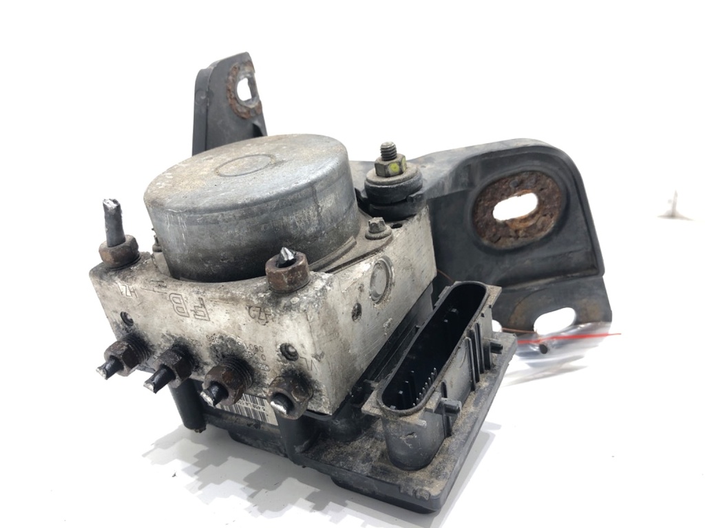 [STARK-743902] Bomba ABS OPEL CORSA D (S07) 1.2 59kW 2006-2014