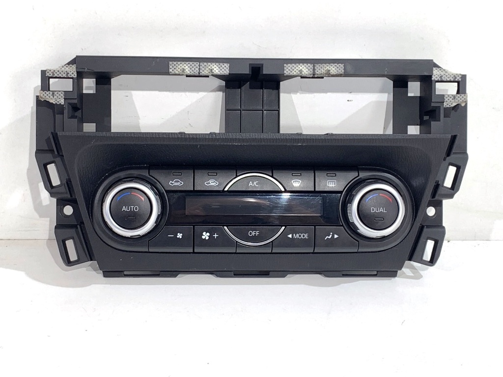 [STARK-810477] Panel de control de climatización MAZDA 3 (BM, BN) 2013-2022 gasolina 2.0 88 kW