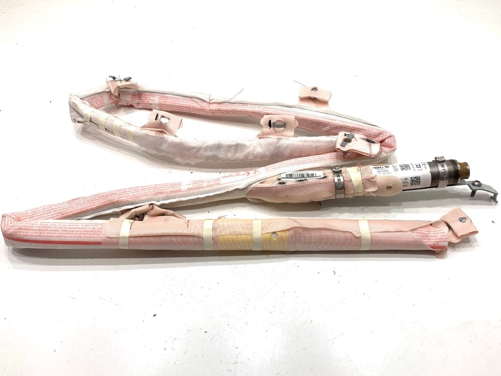[STARK-814545] Cortina de aire derecha VW Passat B8 Variant (3G5, CB5) 2014-2022