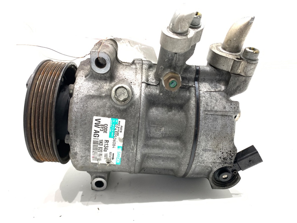 [STARK-884670] Compresor de aire acondicionado SKODA SUPERB II Kombi (3T5) 2.0 TDI 125 kW
