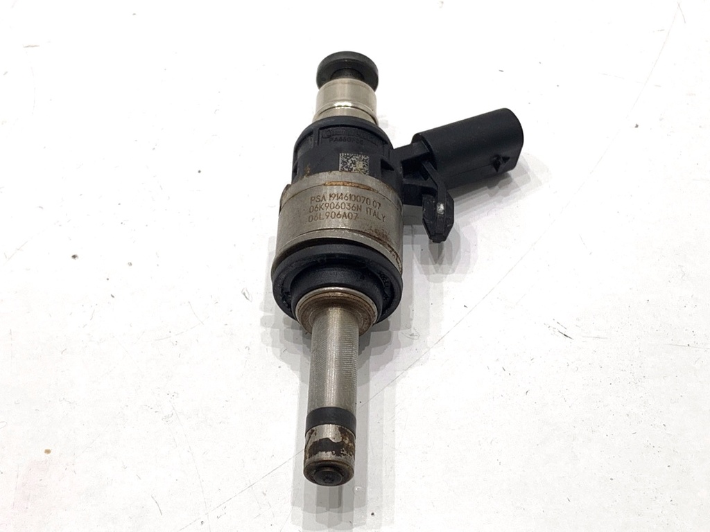 [STARK-889951] Inyector SEAT LEON (5F1) 2.0 Cupra 221 kW 06K906036N