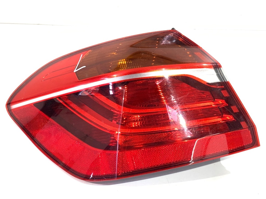 [STARK-906528] Piloto trasero izquierdo BMW 2 Active Tourer (F45) 2013-2022 218 d