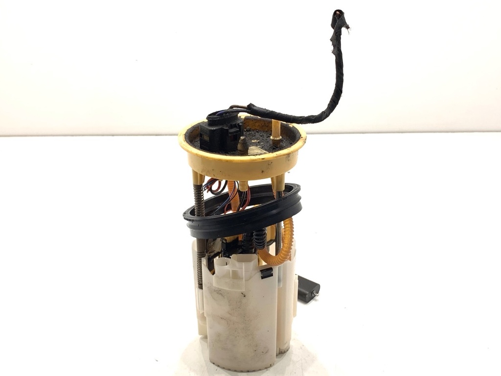 [STARK-909927] Bomba de combustible VW CADDY IV 2.0 TDI 110 kW