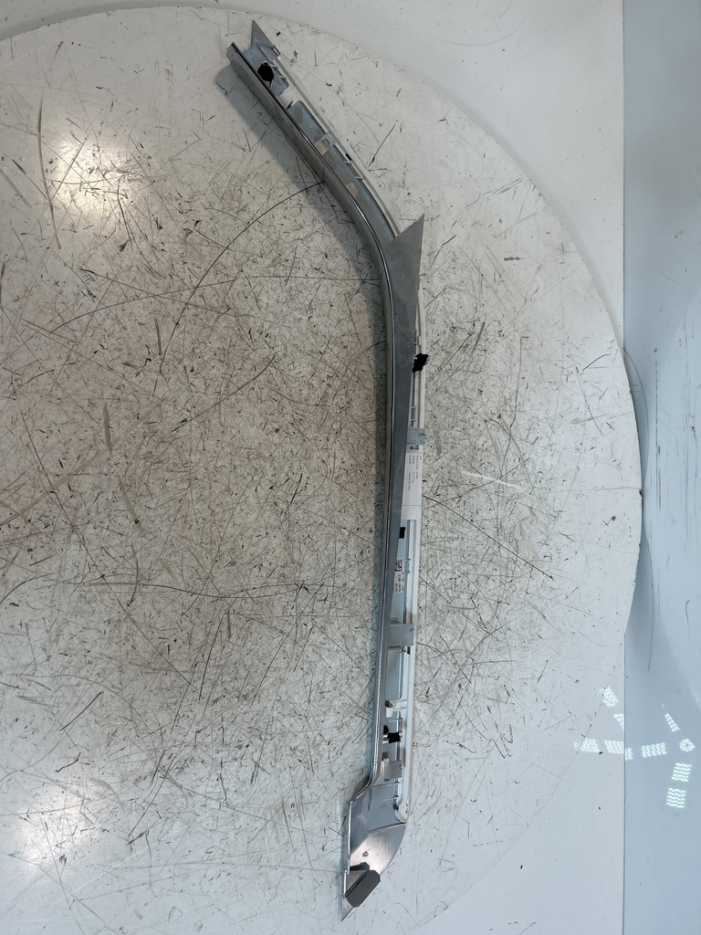 [MTD-496783] Moldura embellecedora Land Rover Range Rover Sport HSE Dynamic 3.0 PT306 JK62-044E07-AD