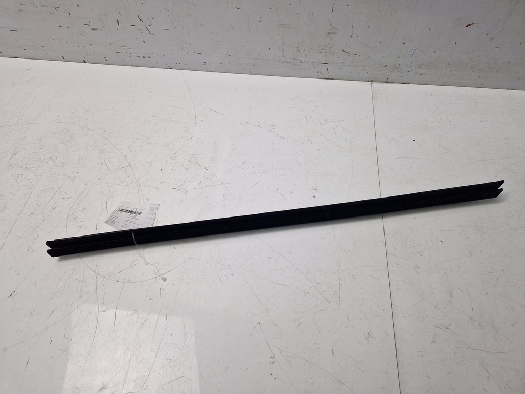 [MTD-497386] Junta de puerta Land Rover Range Sport L461 3.0 P400