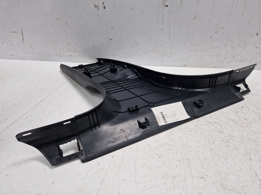 [MTD-498947] Embellecedor pilar B Audi A4 8WC 3.0 TDI V6 DMG DMGA 8W0867240A