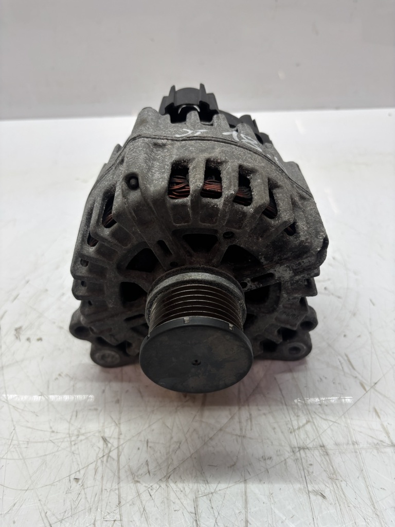 [MTD-499939] Alternador para Audi A4 B8 A5 A6 C7 Q5 2.0 TDI CNH CNHA 04L903017A