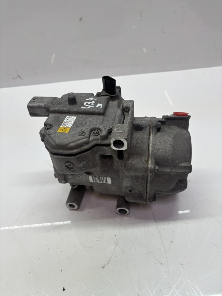 [MTD-500599] Compresor de aire acondicionado Toyota Yaris 1.5 Hybrid 1NZ-FXE 042200-1350 82000km