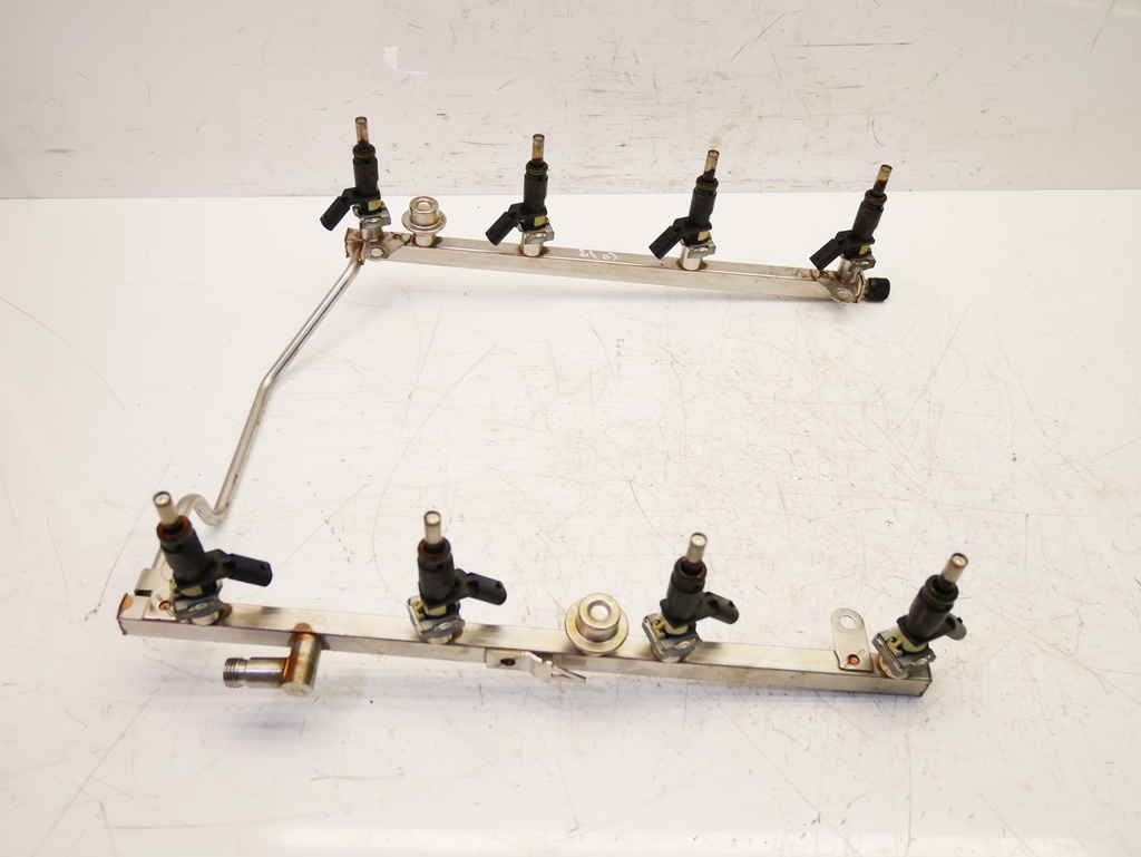 [MTD-398646] Rampa de inyectores Mercedes-Benz GL 450 4.7 M 273.923 A2730700795 A2720780249