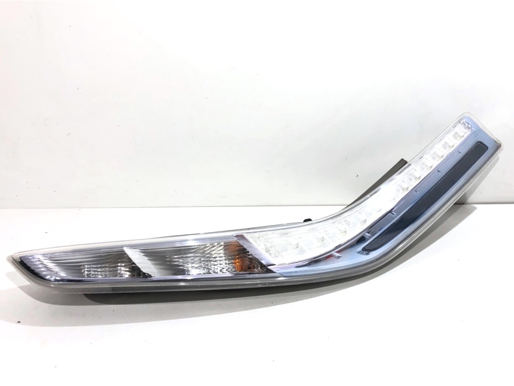 [STARK-781683] Piloto trasero derecho NISSAN LEAF (ZE0) 2010-2022