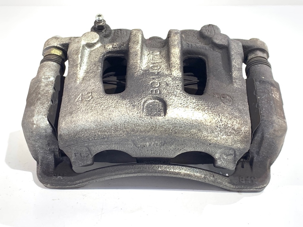 [STARK-801132] Pinza de freno delantera derecha SSANGYONG TORRES (J100) 1.5 GDI AWD