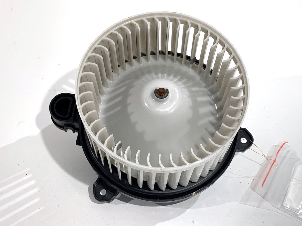 [STARK-801135] Ventilador de admisión de aire SSANGYONG TORRES (J100) 1.5 GDI AWD 120 kW