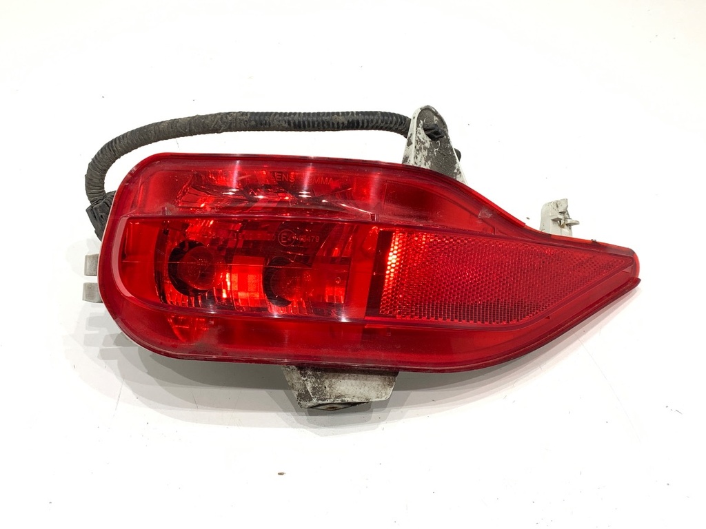 [STARK-805404] Lámpara de parachoques trasera izquierda Toyota Avensis sedán T27 2008-2018