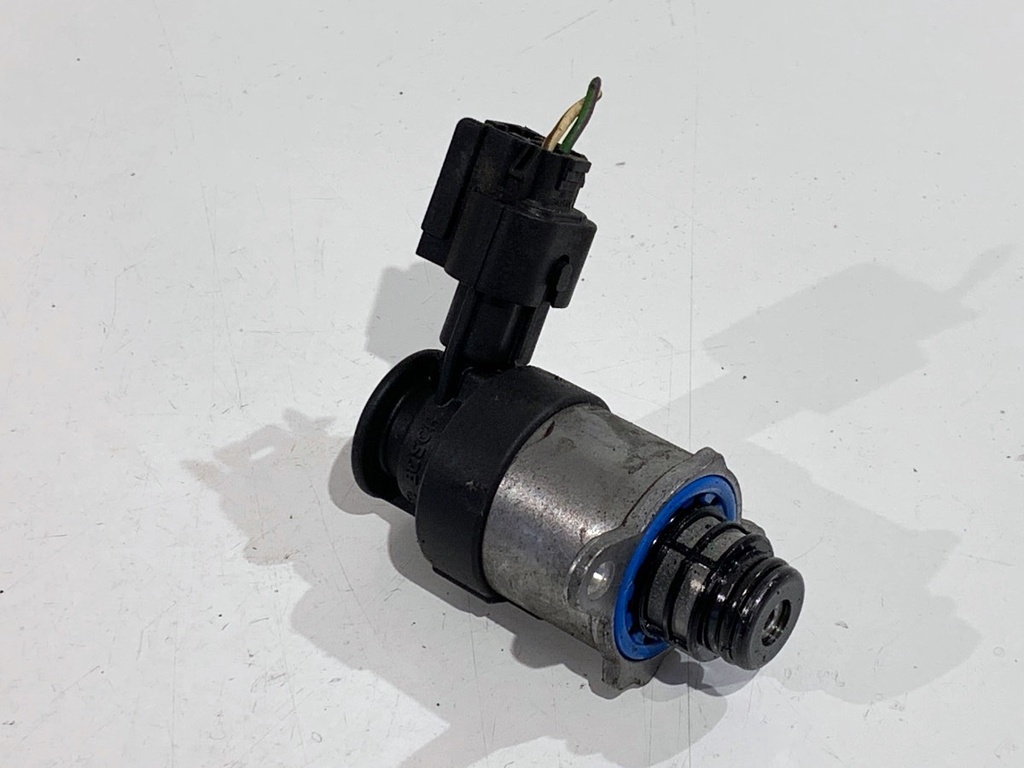 [STARK-868464] Regulador de presión de combustible Ford Focus III Turnier 1.5 TDCi 88 kW (120 CV) Diésel 2010-2022