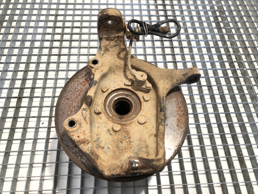 [STARK-891096] Cubo de rueda delantero izquierdo TATA Safari (42_FD) 2.0 TDi 2003-2022