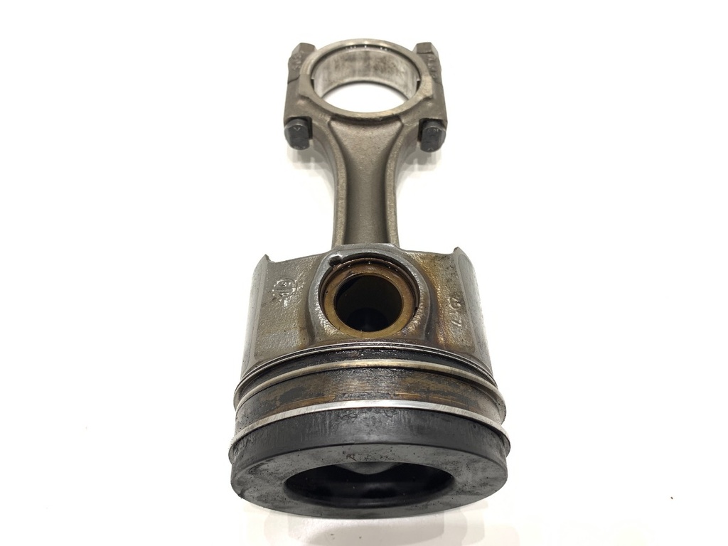 [STARK-750324] Pistón con biela Ford Mondeo V Turnier 2.0 TDCi 132 kW