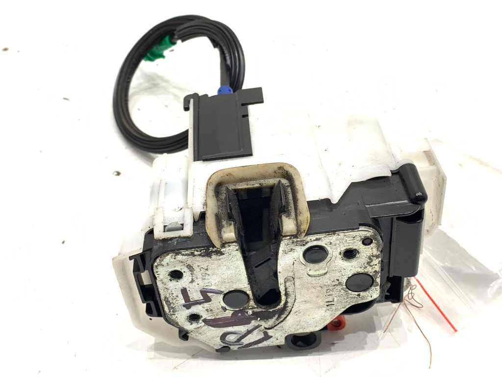 [STARK-752307] Cerradura de puerta delantera izquierda Fiat Fiorino 225 (2007-2022)