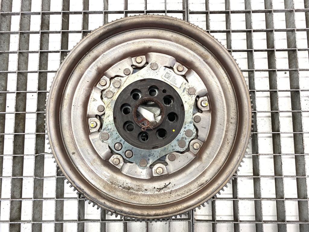 [STARK-753855] Embrague VW Passat B8 Variant (3G5, CB5) 2.0 TDI 4motion 140 kW