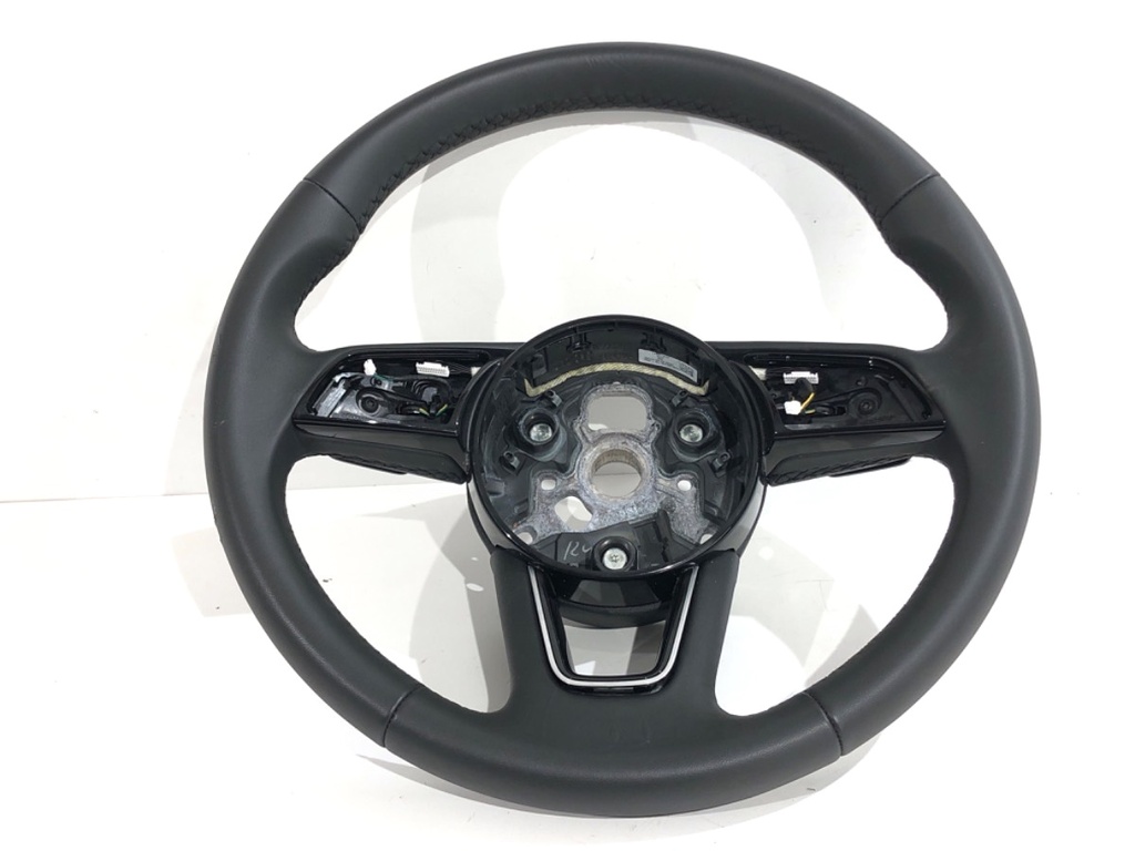 [STARK-779072] Volante AUDI A4 B9 (8W2, 8WC) 2015-2022