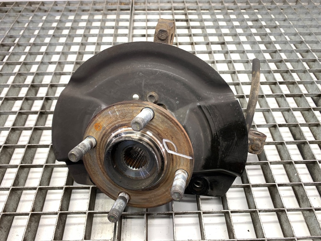 [STARK-800457] Maza de rueda delantera derecha Mitsubishi Mirage / Space Star VI (A0_A) 2012-2022