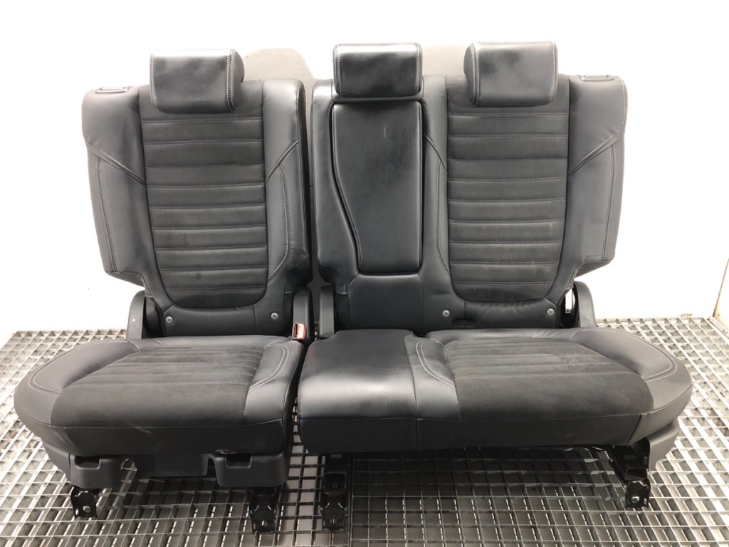 [STARK-607468] Asiento segunda fila para Mitsubishi Outlander III 2010-2022