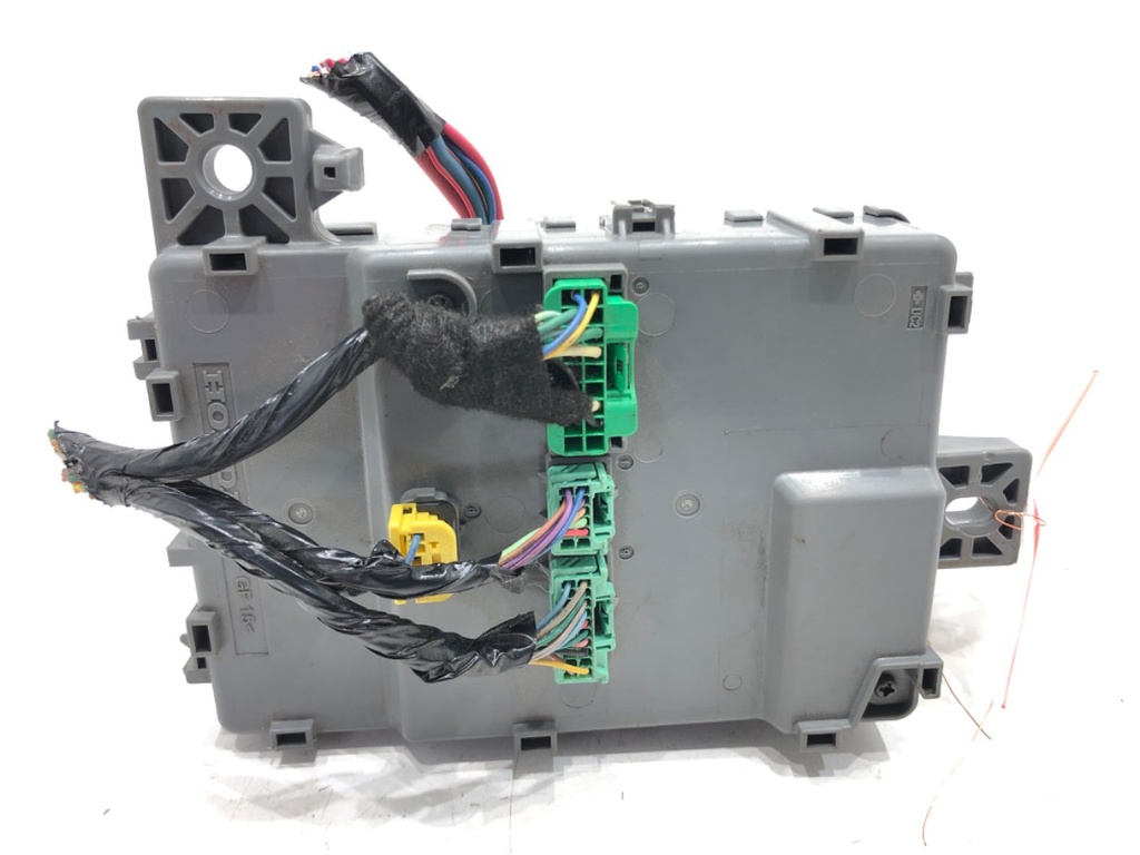 [STARK-613846] Caja de fusibles Honda Civic X Coupe 2.0 gasolina 118 kW 2016-2022