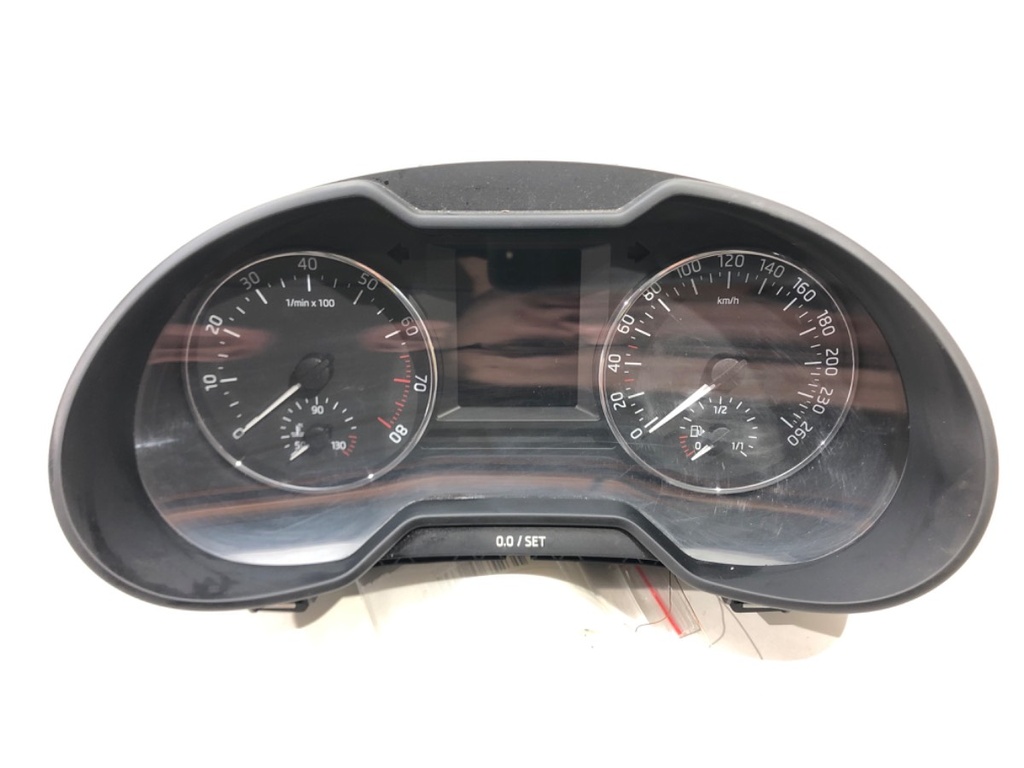 [STARK-506523] Velocímetro SKODA Octavia III 1.4 TSI 5E0920860B