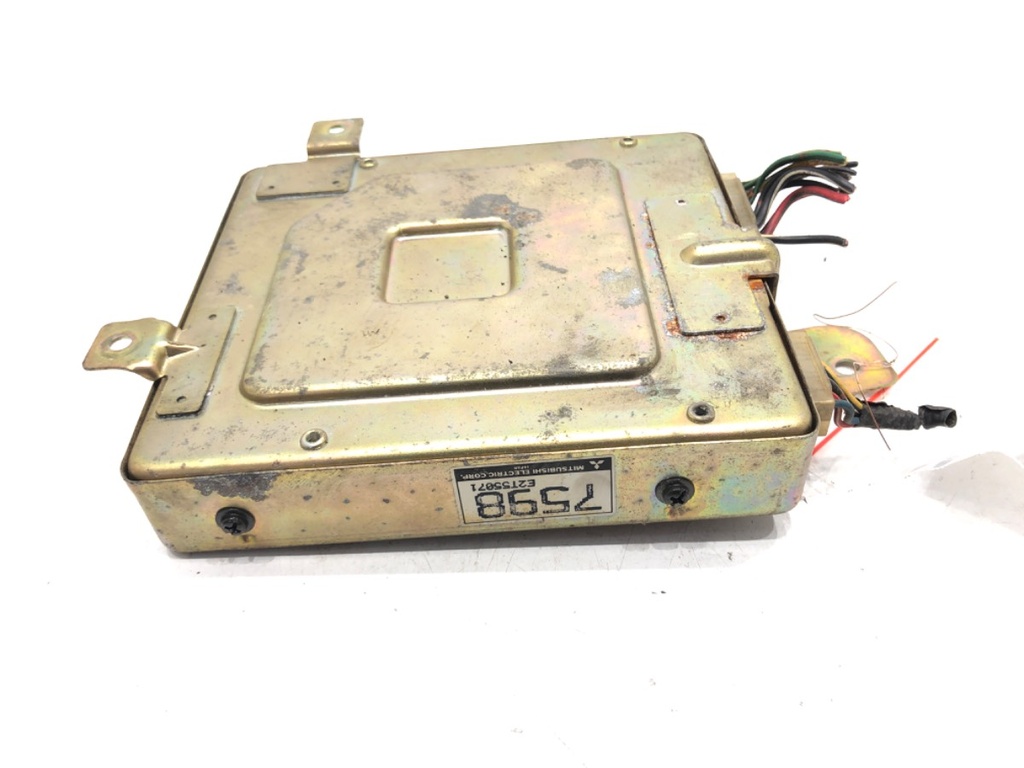 [STARK-590121] Unidad de control motor MITSUBISHI PAJERO I (L04_G, L14_G) 2.6 4WD 76 kW 1983-1987