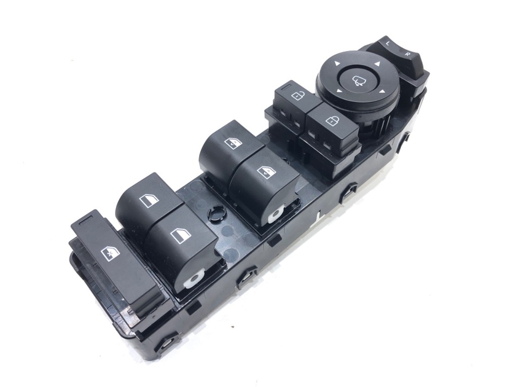 [STARK-807767] Interruptor de elevalunas Hyundai Kona II (SX2) 2022- eléctrico 150 kW 204 CV