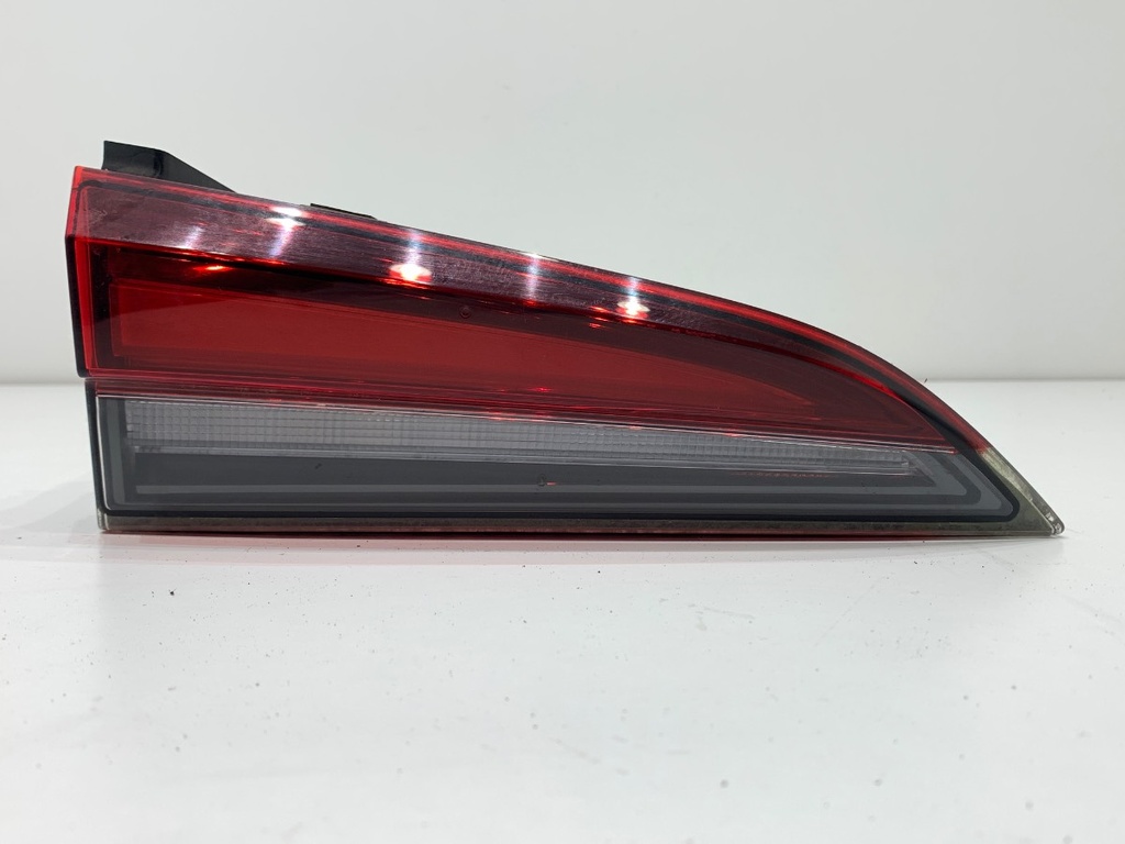 [STARK-817004] Luz Trasera Izquierda SKODA KAMIQ (NW4) 2019-2022