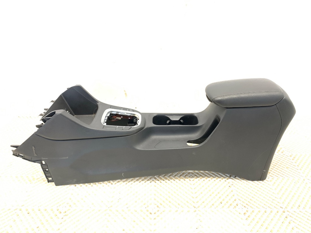 [STARK-917280] Túnel central HYUNDAI i30 (PDE, PD, PDEN) 1.4 MPI 2016-2022