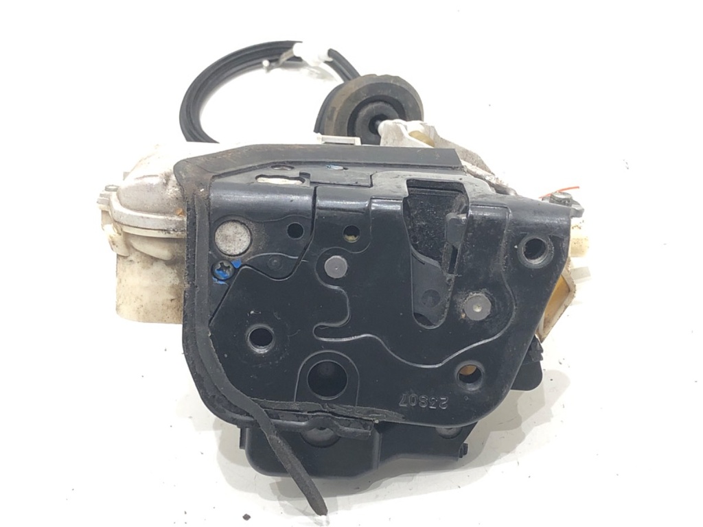[STARK-670607] Cerradura puerta delantera izquierda AUDI A8 D3 (4E2, 4E8) 2002-2010